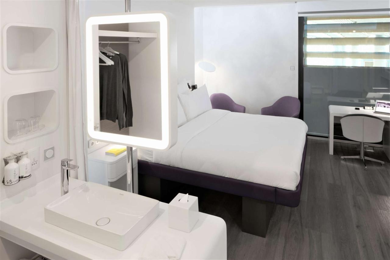 Yotelair Istanbul Airport, Duty Free - International Transit Area מראה חיצוני תמונה