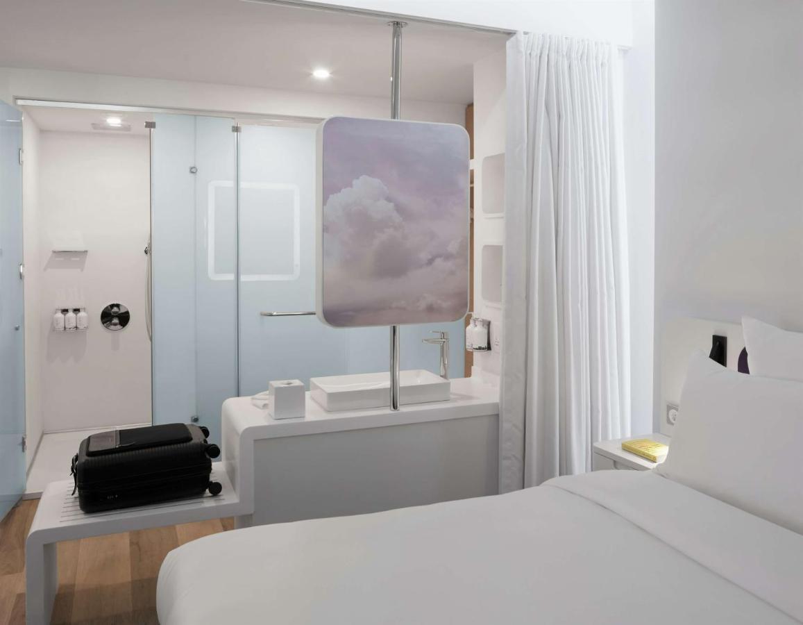 Yotelair Istanbul Airport, Duty Free - International Transit Area מראה חיצוני תמונה