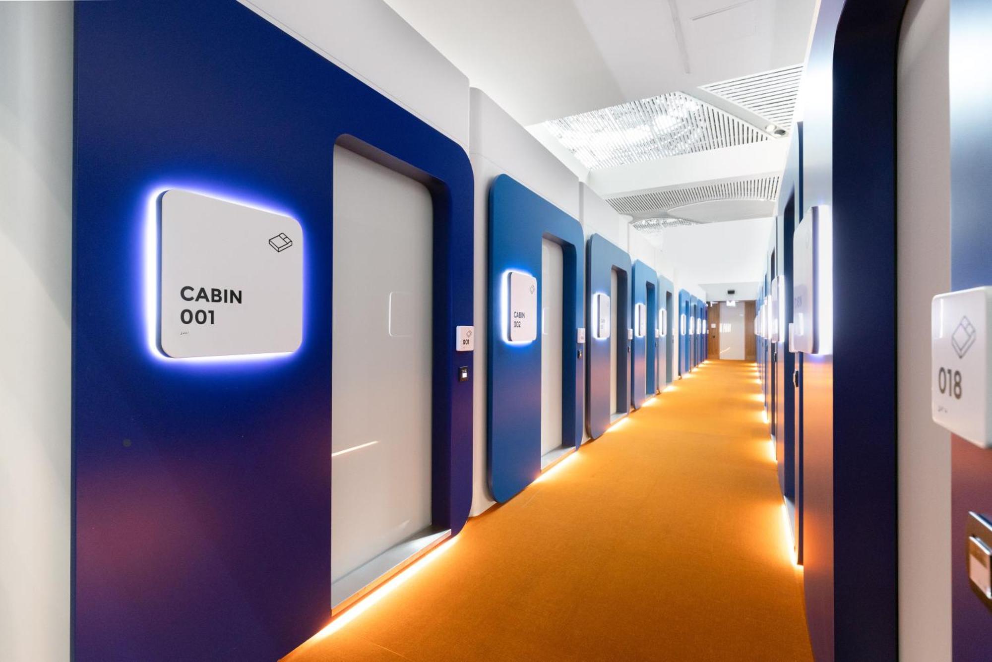 Yotelair Istanbul Airport, Duty Free - International Transit Area מראה חיצוני תמונה